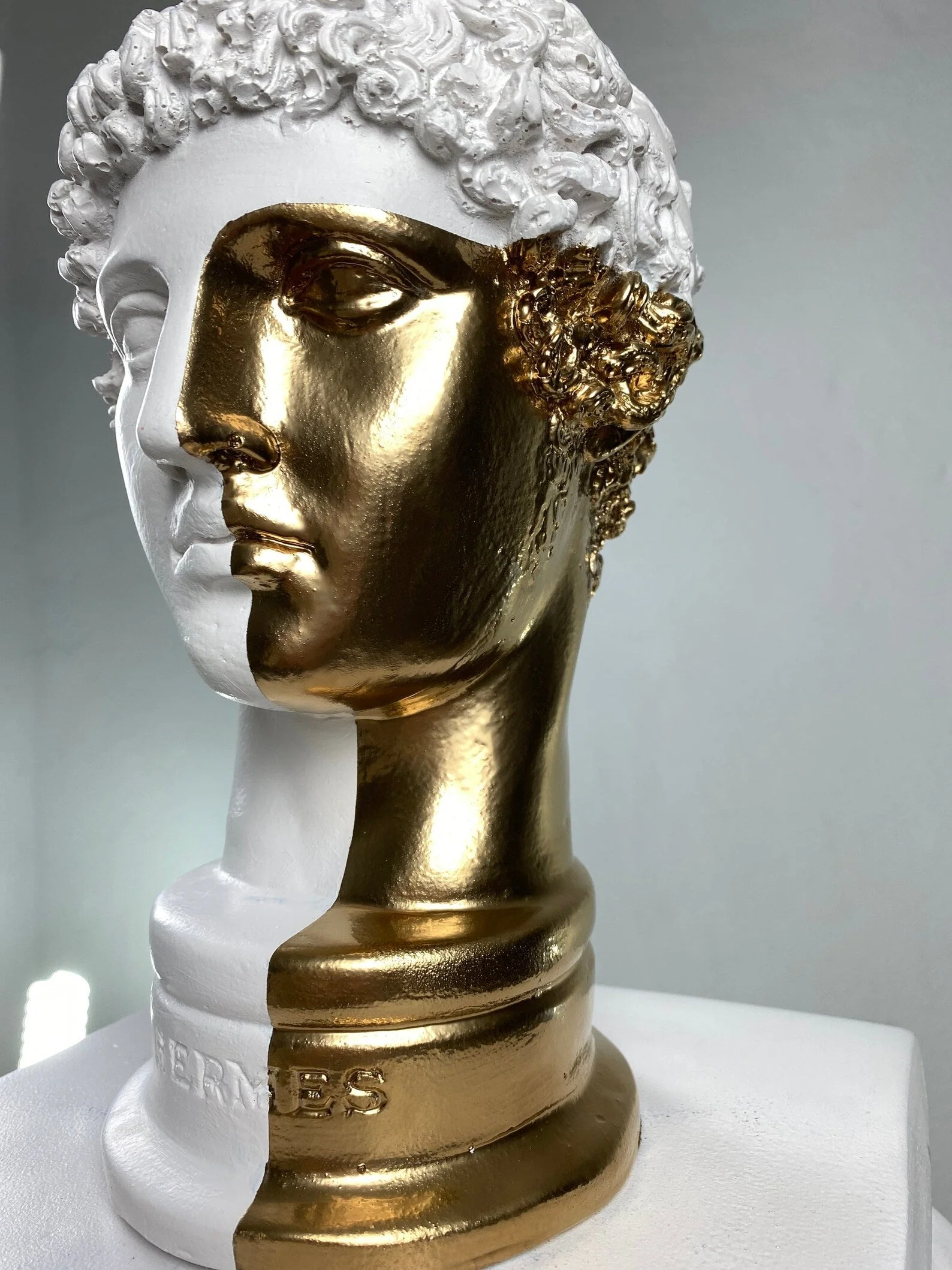 Hermes Gold - Image 4