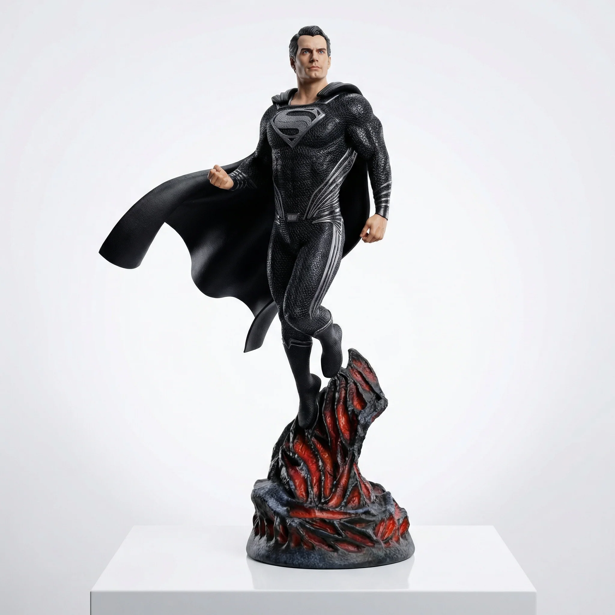 Superman: – 1/4 Scale Premium Statue 73cm™ - Image 3